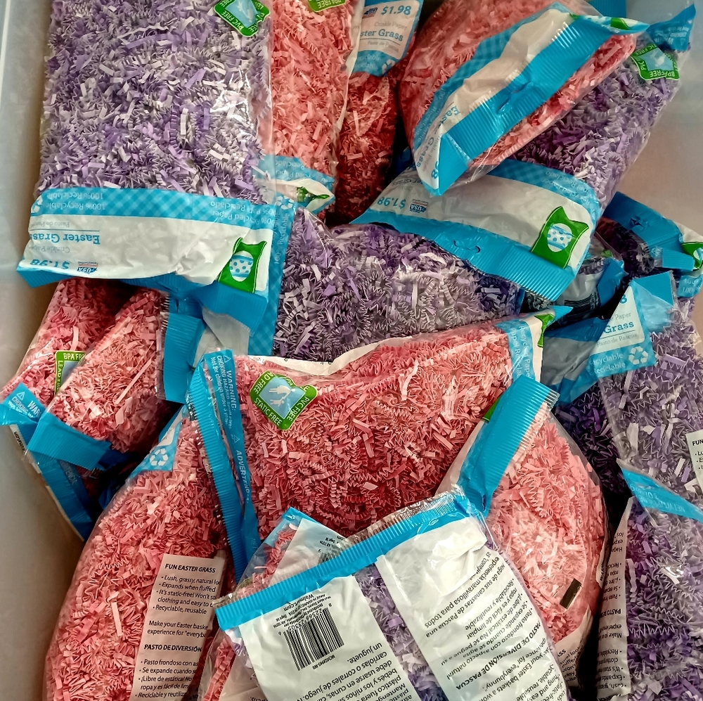 Gift basket grass - stuffer